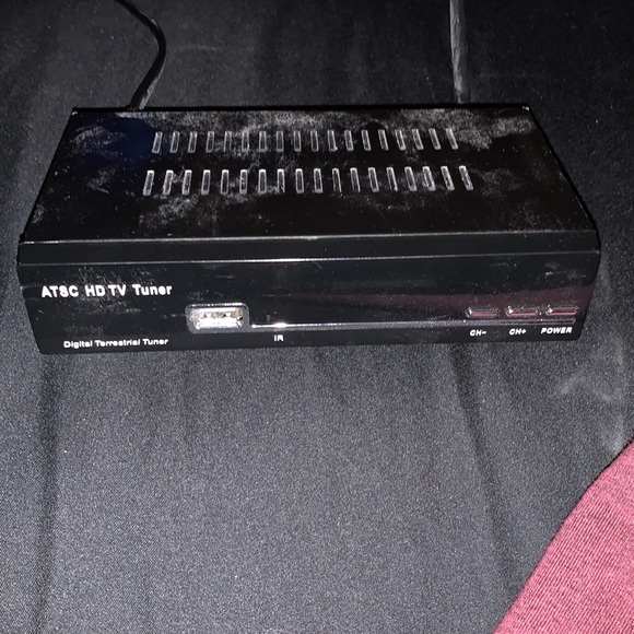 ATSC HDTV Tuner Box - Picture 3 of 4